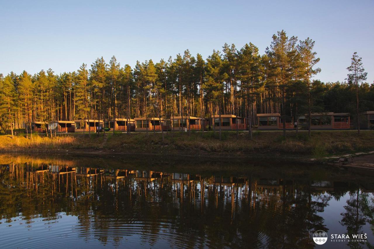 Resort Stara Wies Załęcze Małe Bagian luar foto